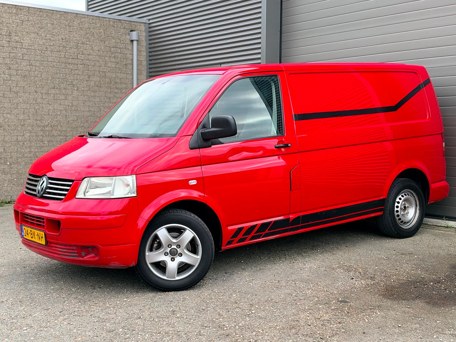 Volkswagen Transporter (2003) — foto 1