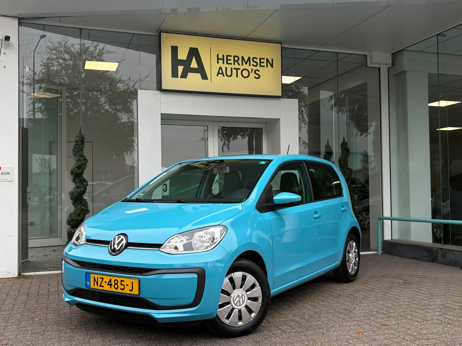 Volkswagen Up! (2017) — foto 1