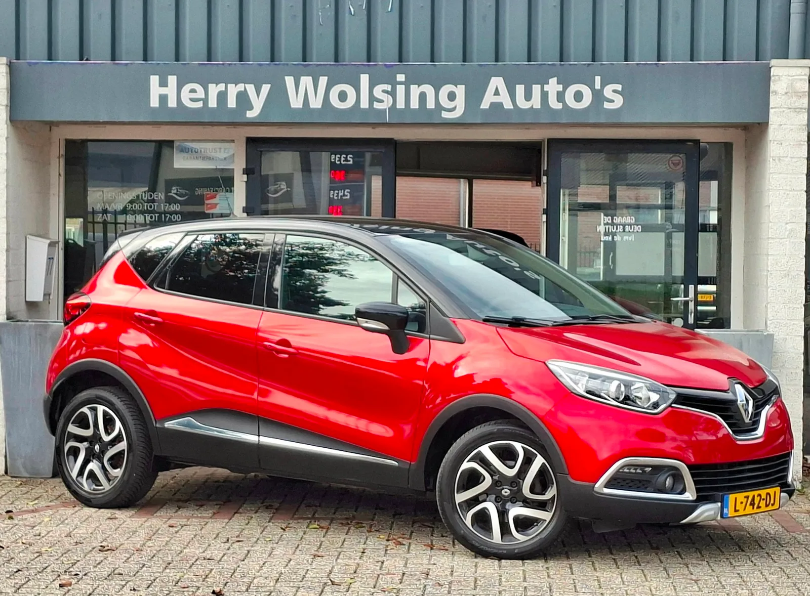 Renault Captur (2016) — foto 1