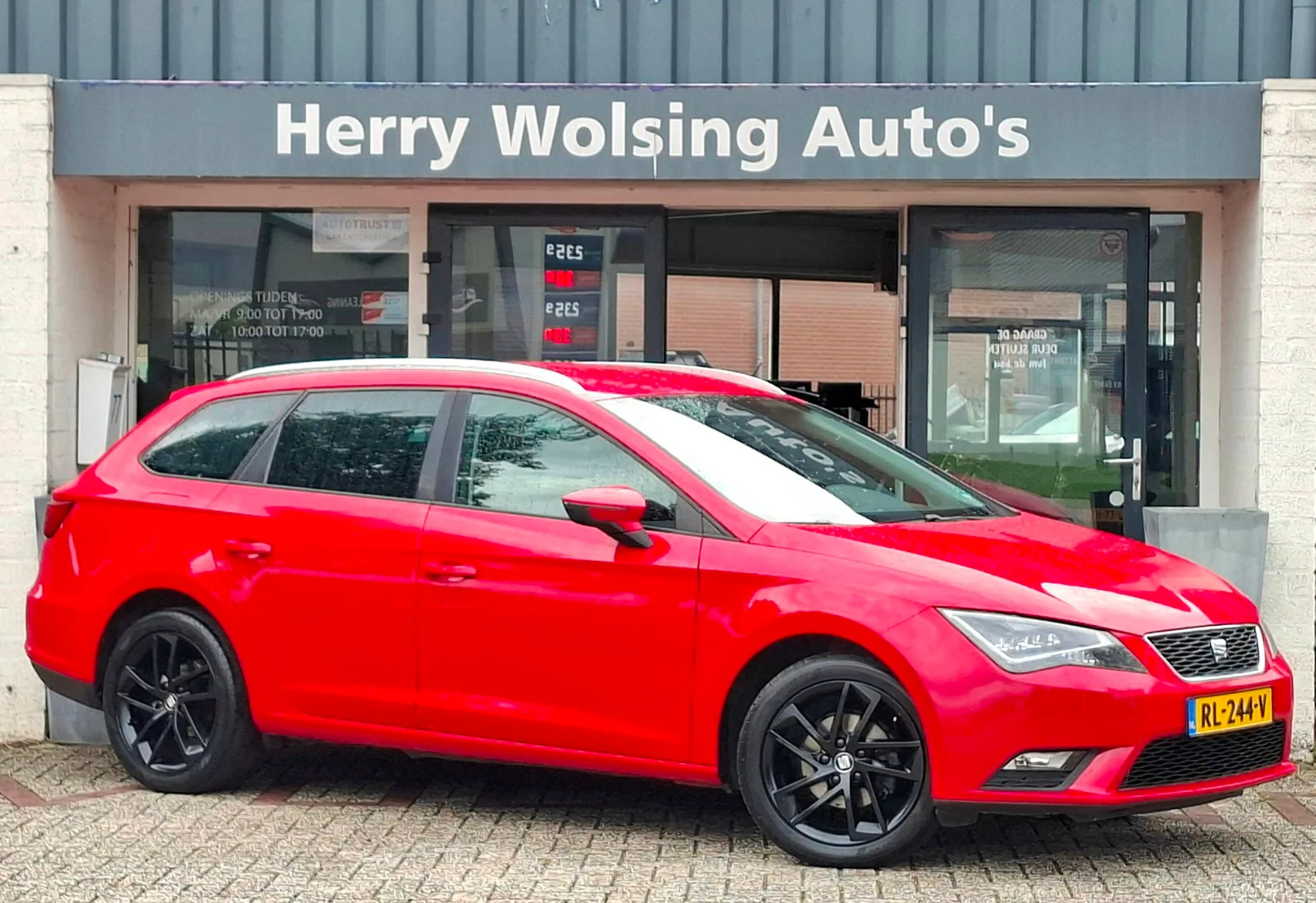 SEAT Leon (2015) — foto 1