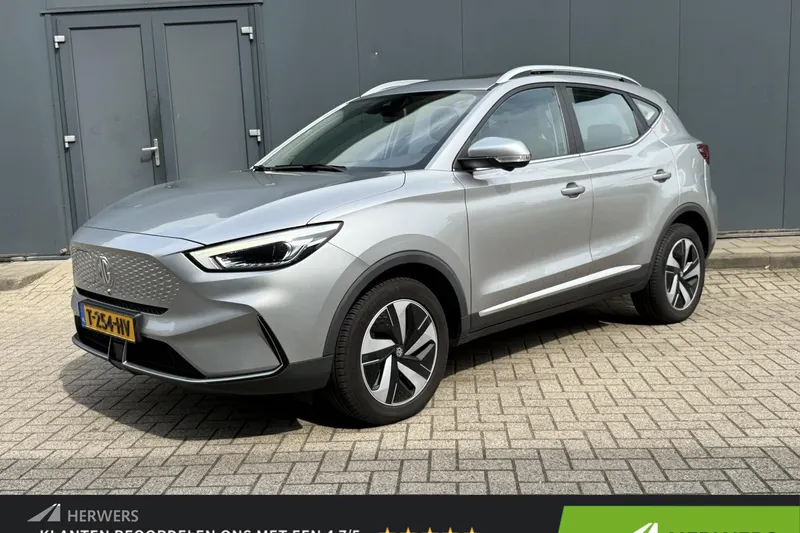 MG ZS (2023)