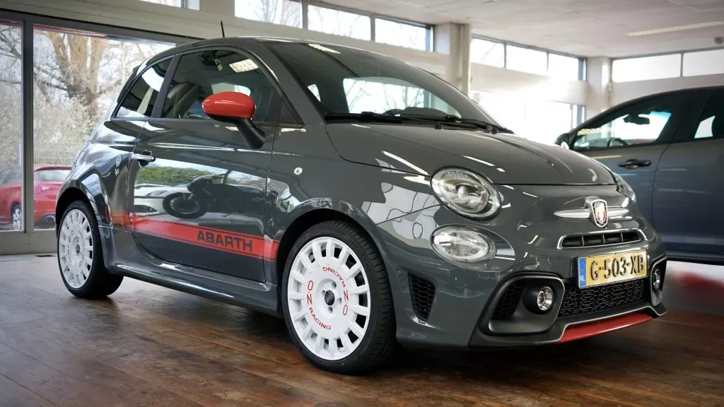 Abarth 500 (2019) — foto 1