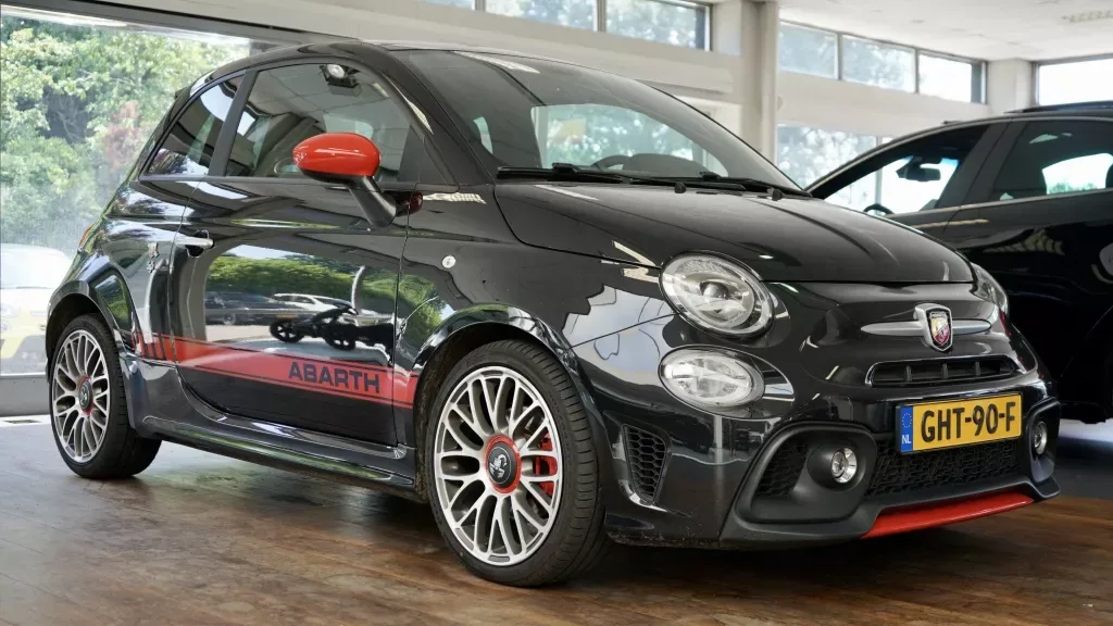 Abarth 500 (2017) — foto 1