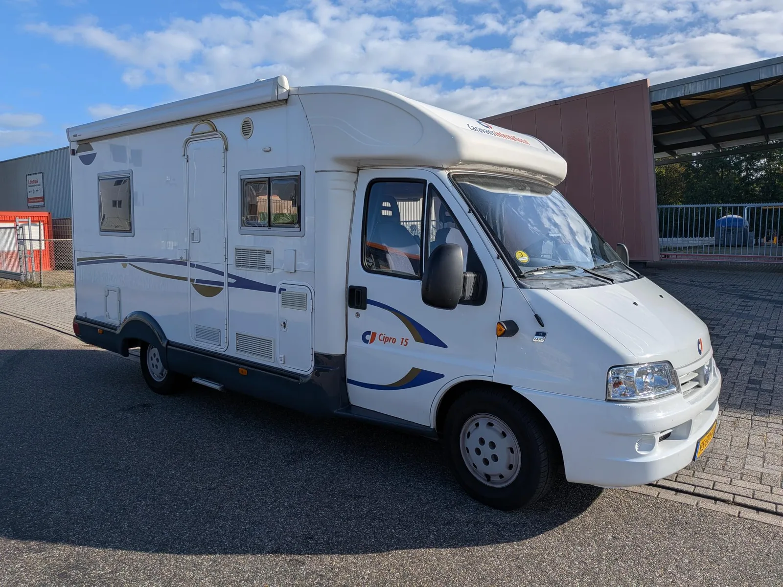 Caravans International Cipro (2002) — foto 1