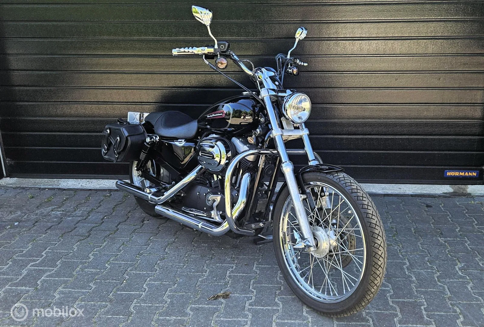 Harley-Davidson Sportster 883C (2010) — foto 1