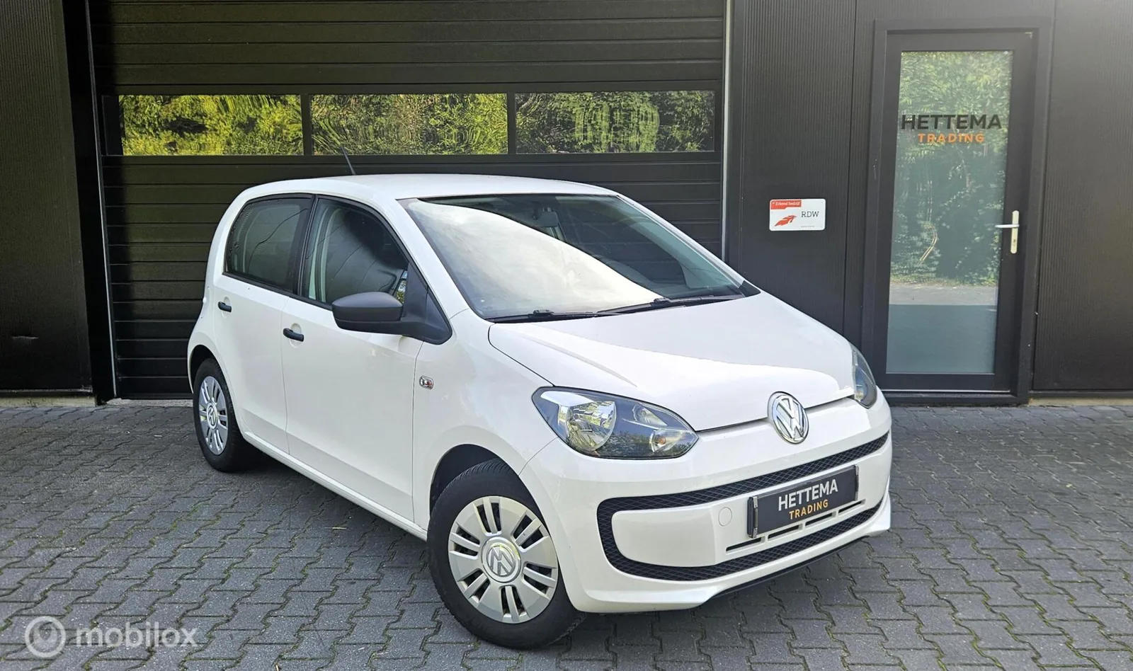 Volkswagen Up! (2013) — foto 1