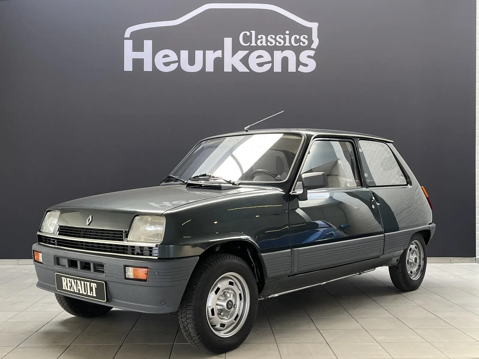 Renault 5 (1982) — foto 1