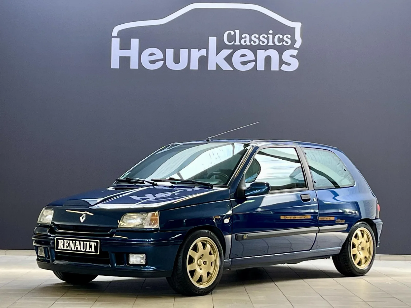 Renault Clio (1994) — foto 1