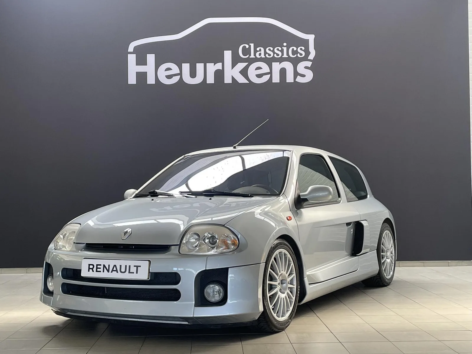 Renault Clio (2003) — foto 1