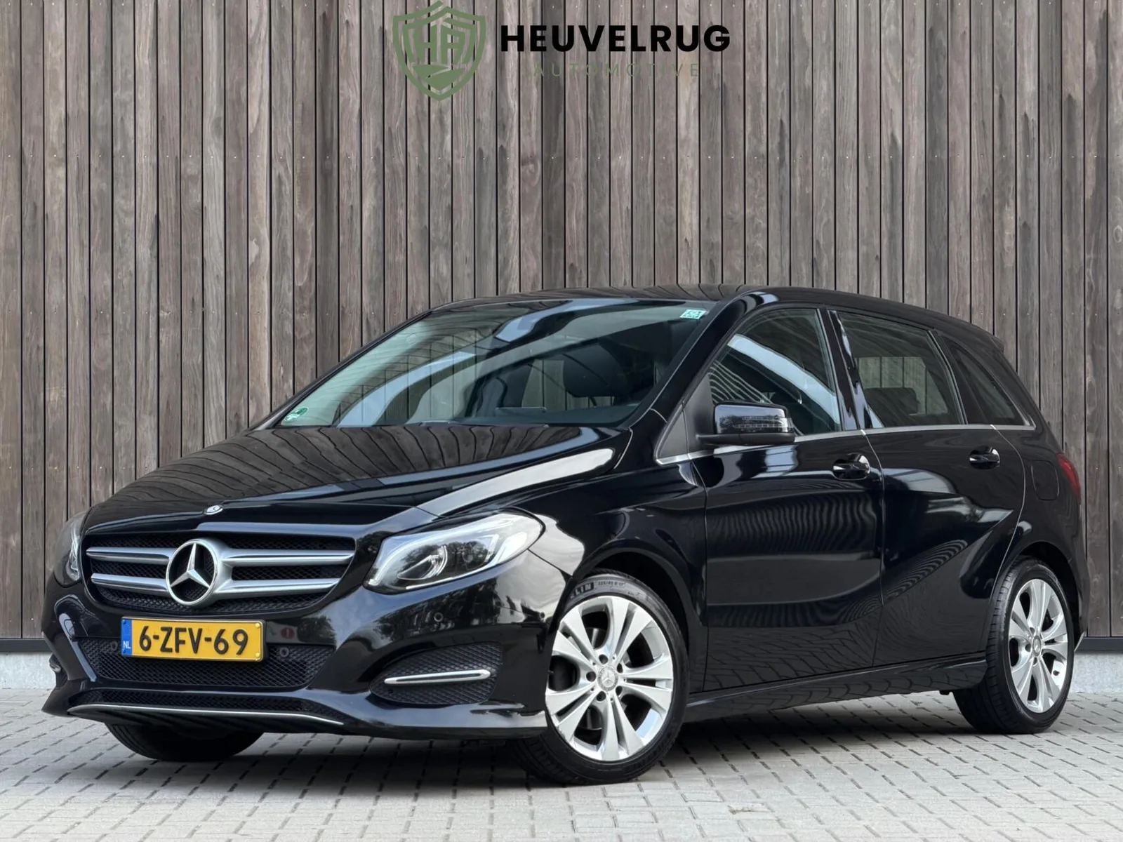 Mercedes-Benz B-Klasse (2015) — foto 1