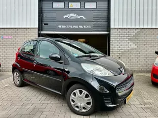 Peugeot 107 (2009) — foto 1