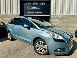 Peugeot 5008 (2010) — foto 1