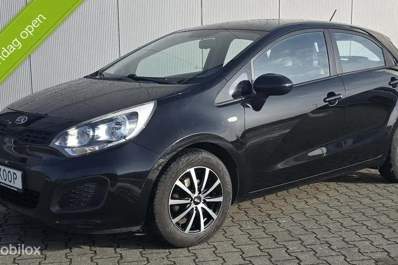Kia Rio (2013)