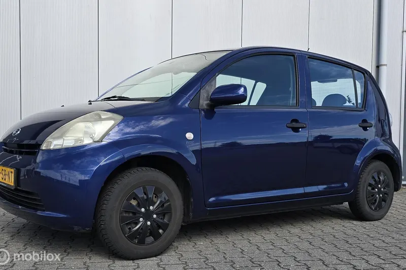 Daihatsu Sirion (2005)
