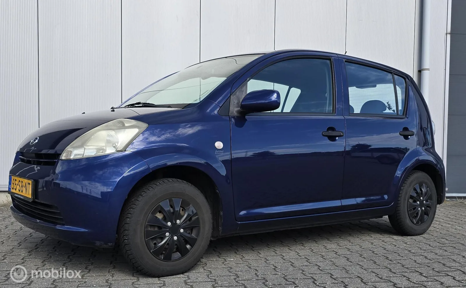 Daihatsu Sirion (2005) — foto 1