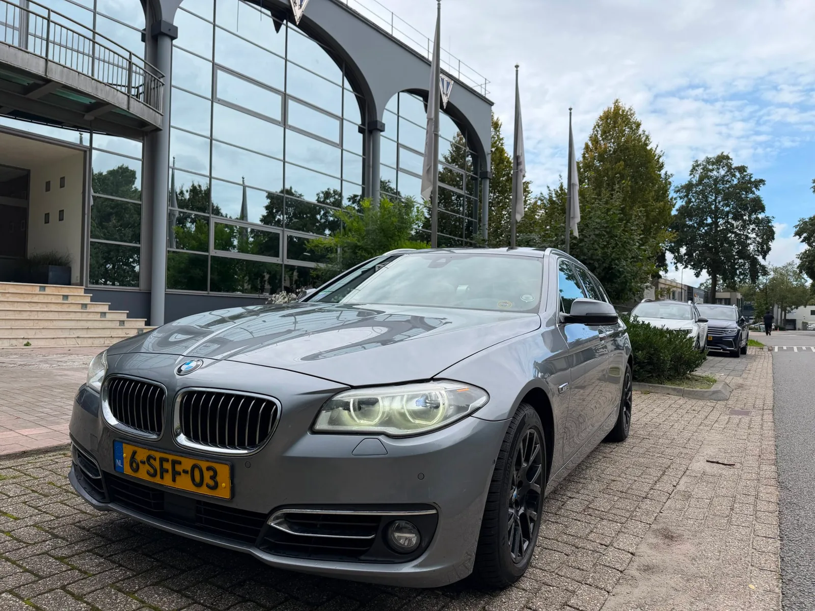 BMW 5-Serie (2013) — foto 1