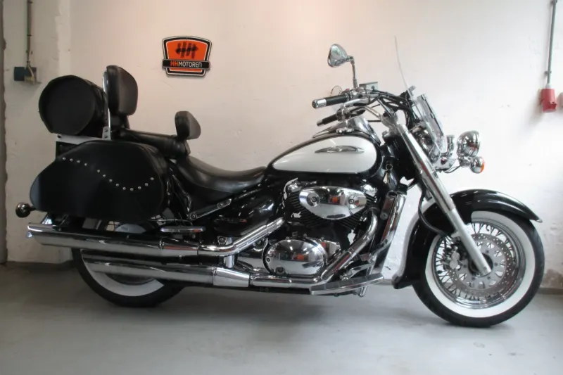 Suzuki VL800 Volusia (2001)
