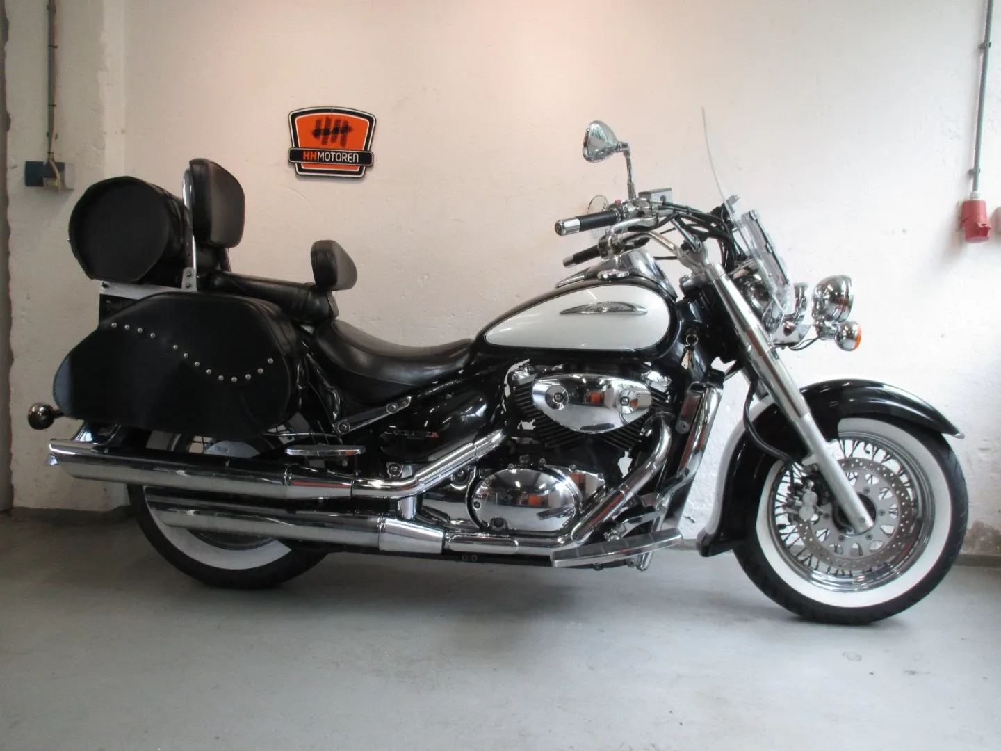 Suzuki VL800 Volusia (2001) — foto 1
