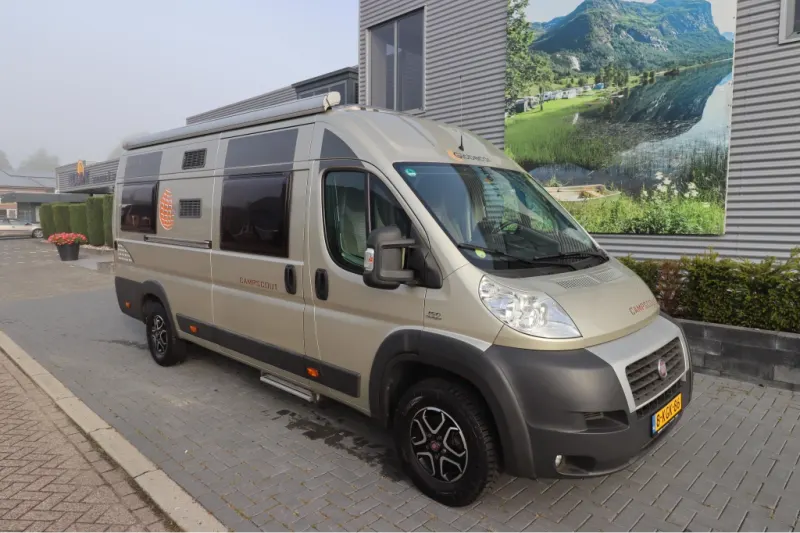 Globecar Campscout (2013)