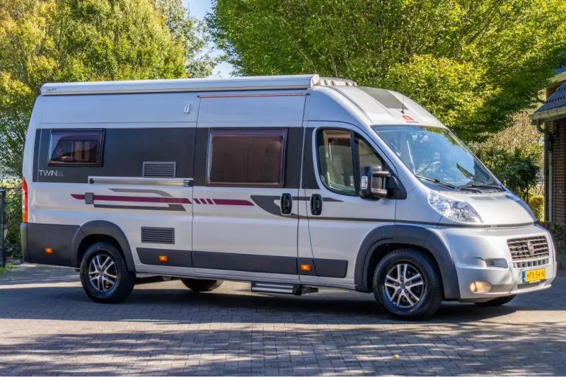 Adria Twin (2012)