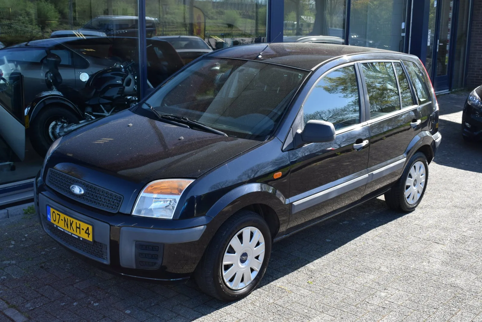 Ford Fusion (2010) — foto 1