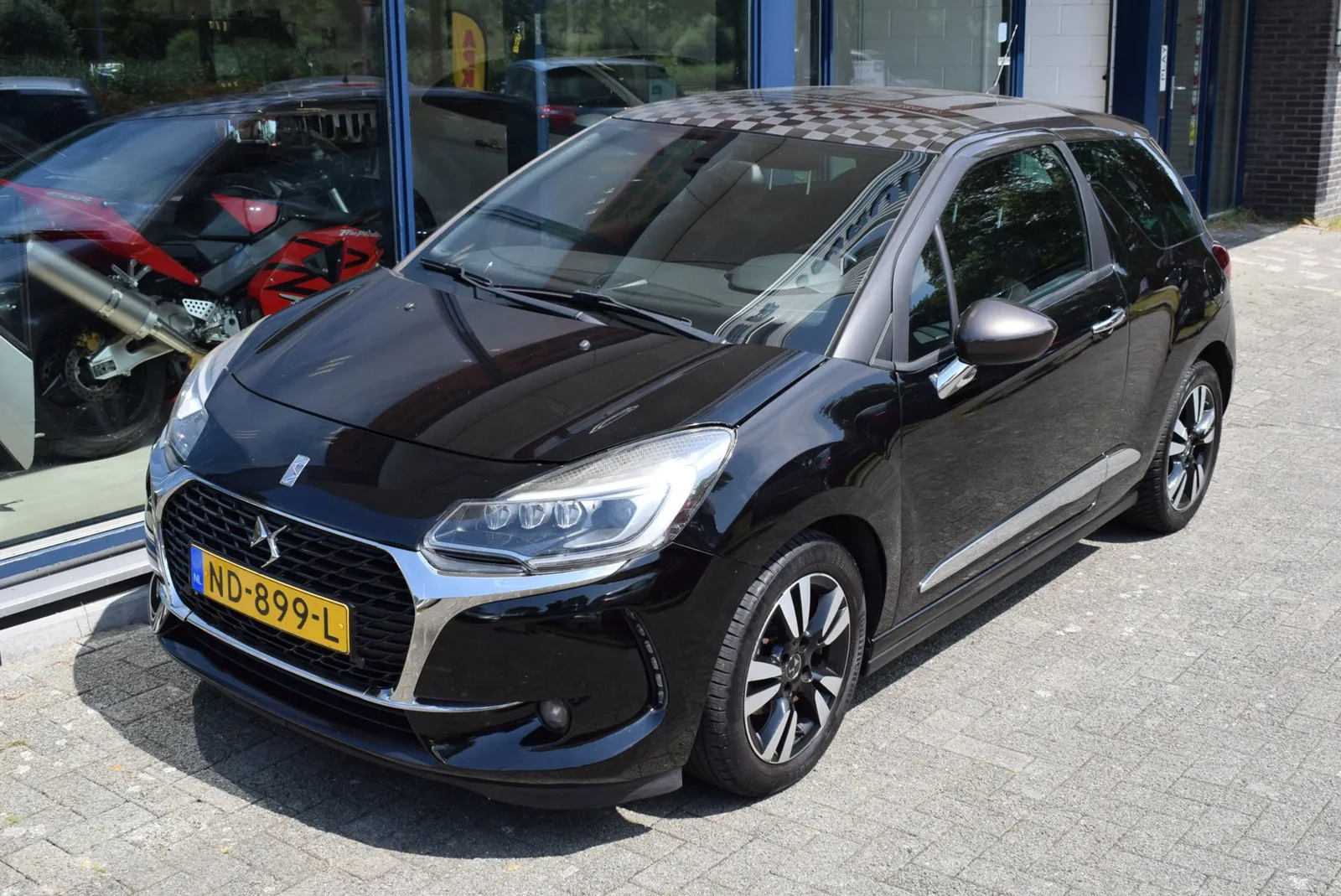 DS 3 (2017) — foto 1