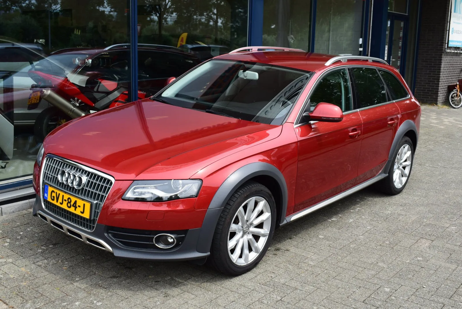 Audi A4 Allroad (2009) — foto 1