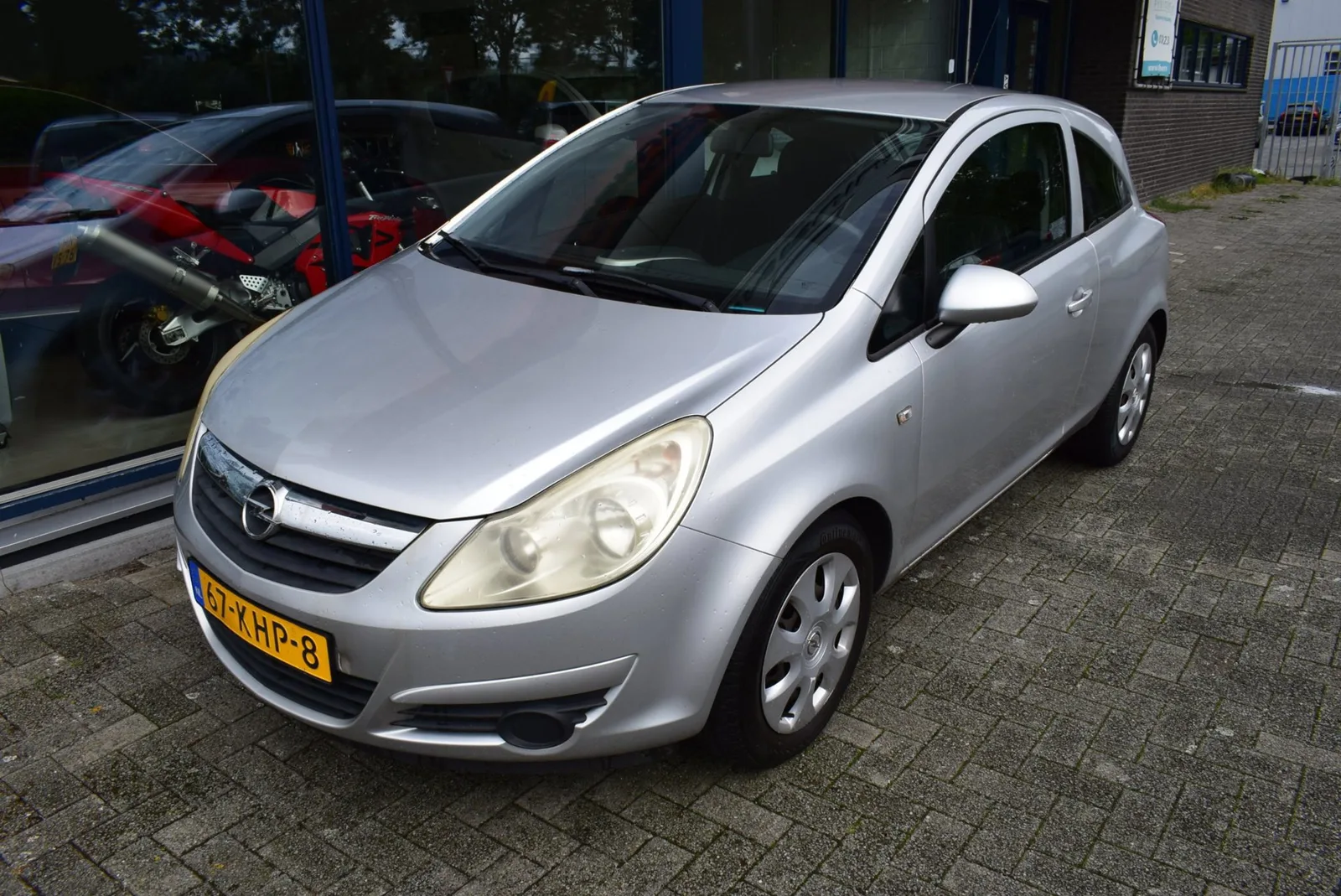 Opel Corsa (2008) — foto 1