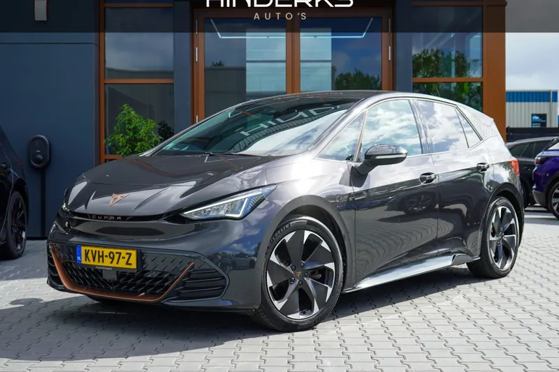 CUPRA Born (2023)