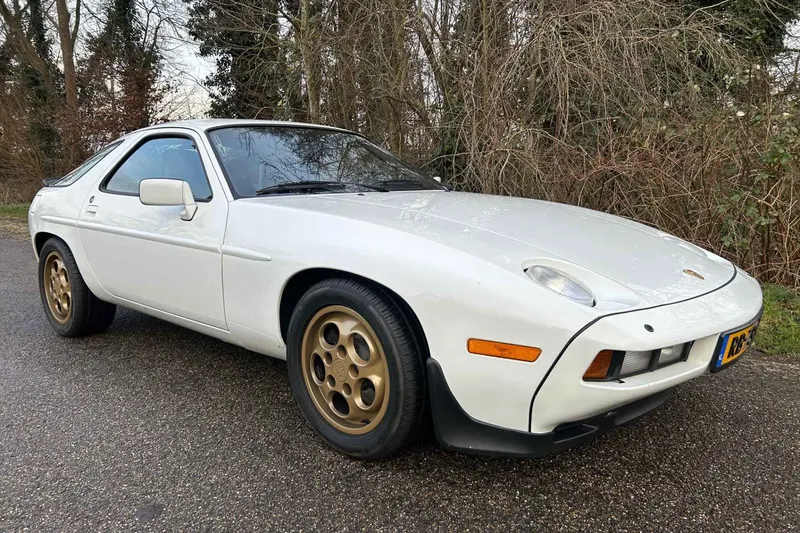 Porsche 928 (1986)
