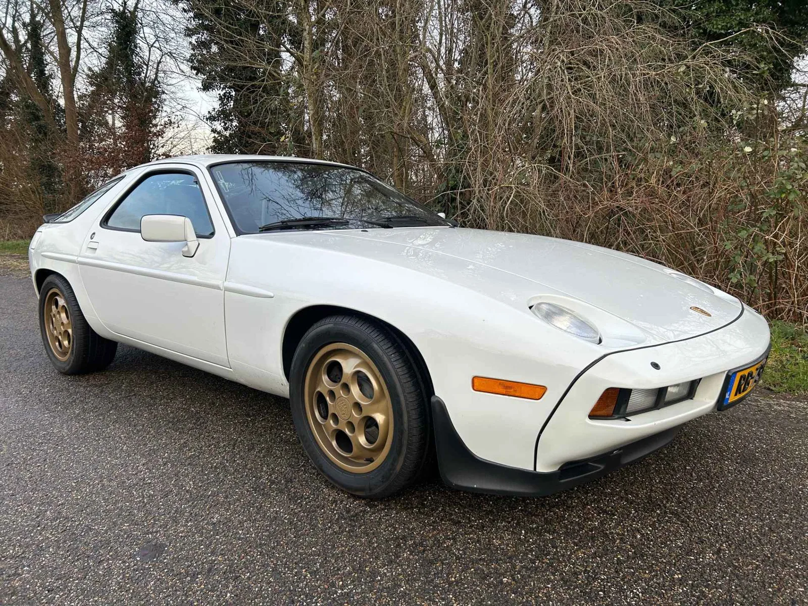 Porsche 928 (1986) — foto 1