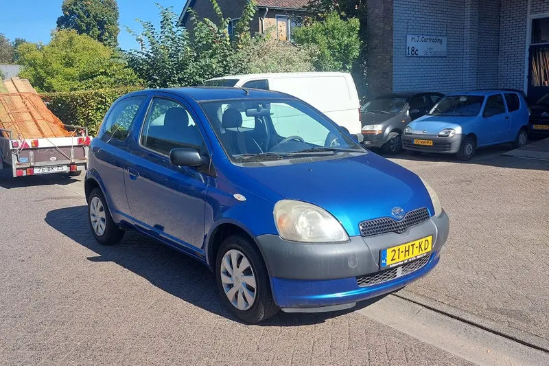 Toyota Yaris (2001)
