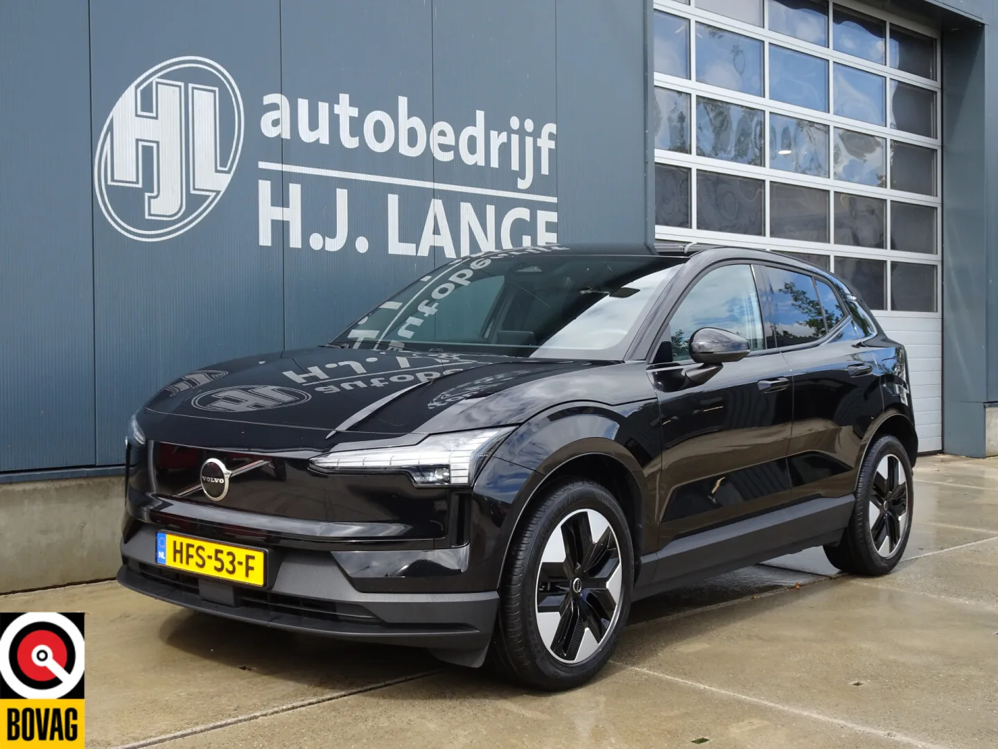 Volvo EX30 (2025) — foto 1