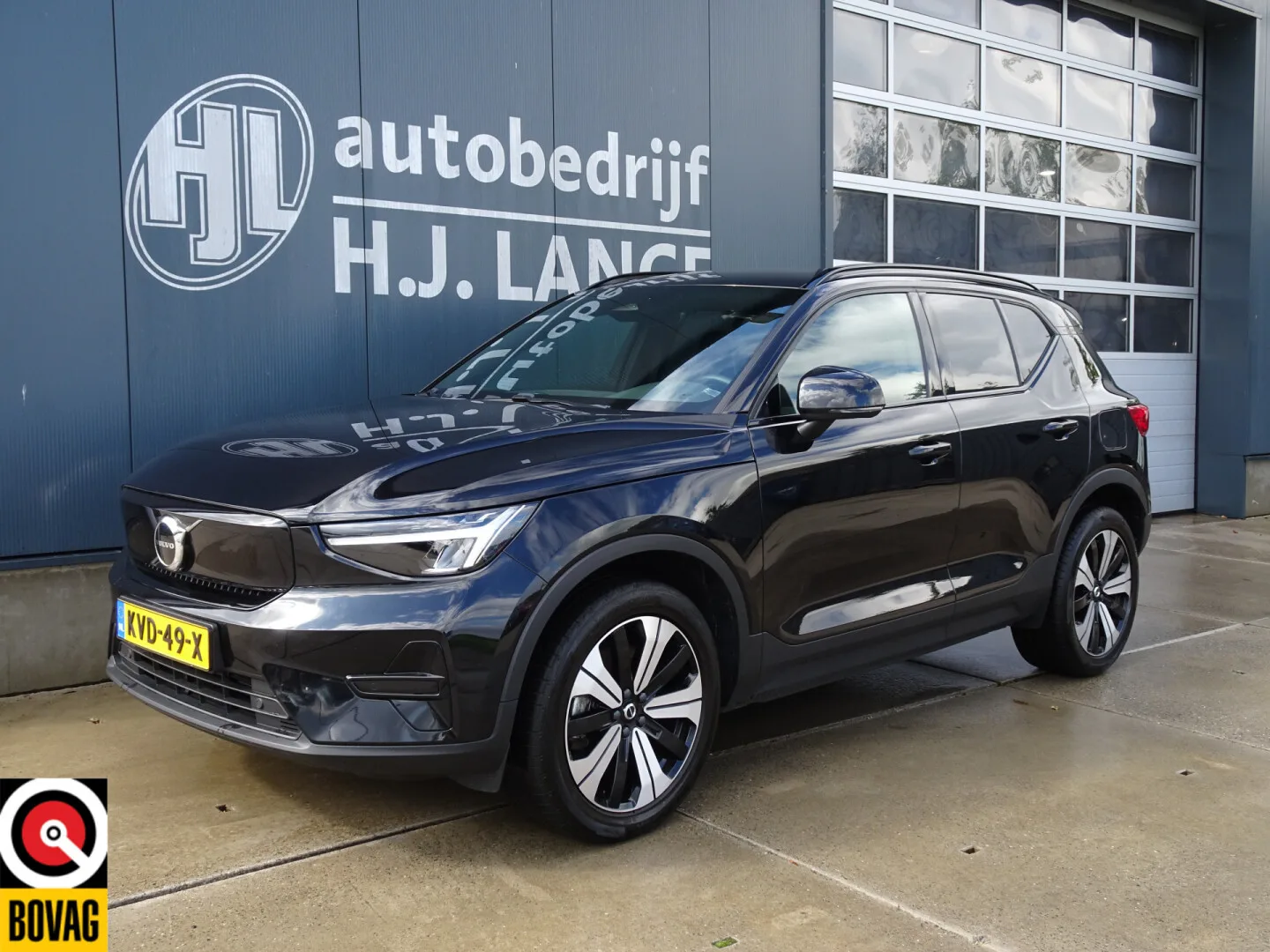 Volvo XC40 (2023) — foto 1