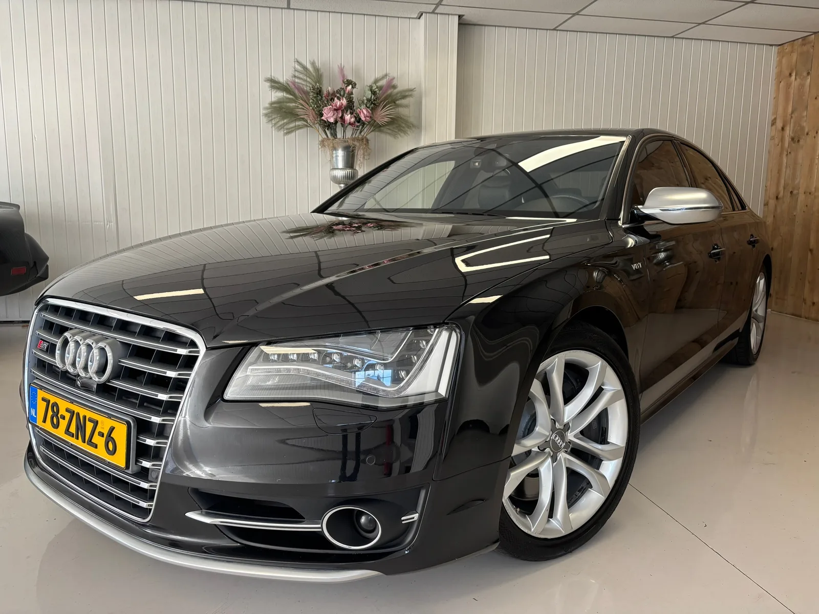 Audi A8 (2013) — foto 1