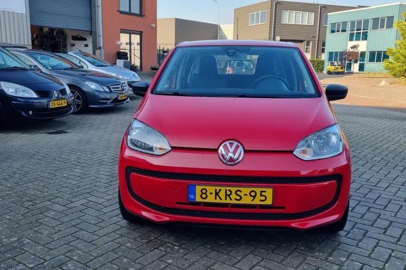 Volkswagen Up! (2013)