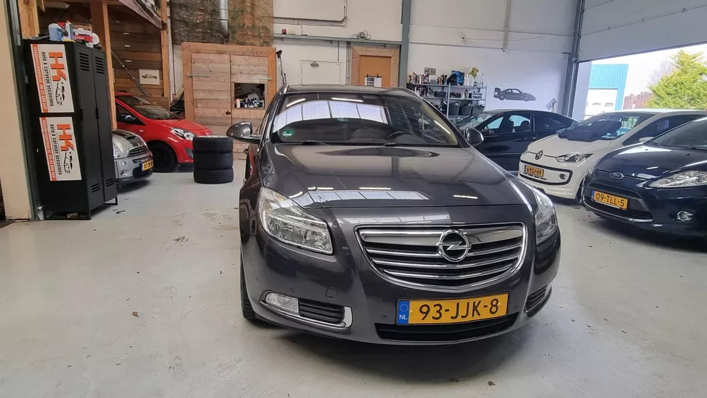 Opel Insignia (2009) — foto 1