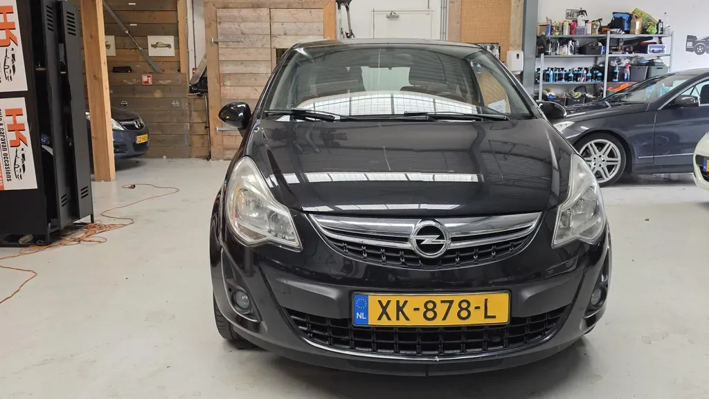 Opel Corsa (2012) — foto 1