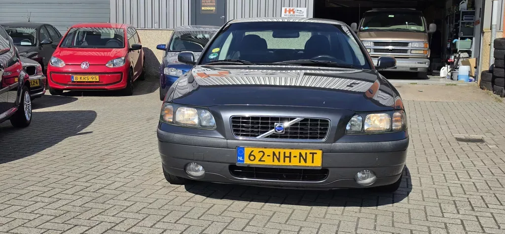 Volvo S60 (2003) — foto 1
