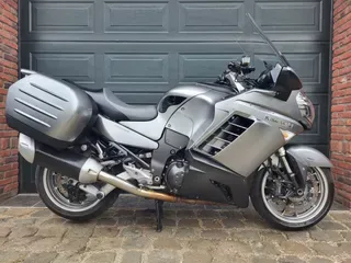 Kawasaki GTR 1400 KEYLESS NL-Motor (2010) — foto 1