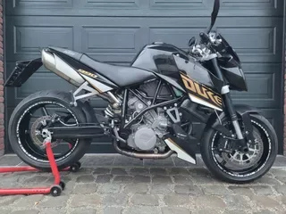 KTM 990 Super Duke (2011) — foto 1