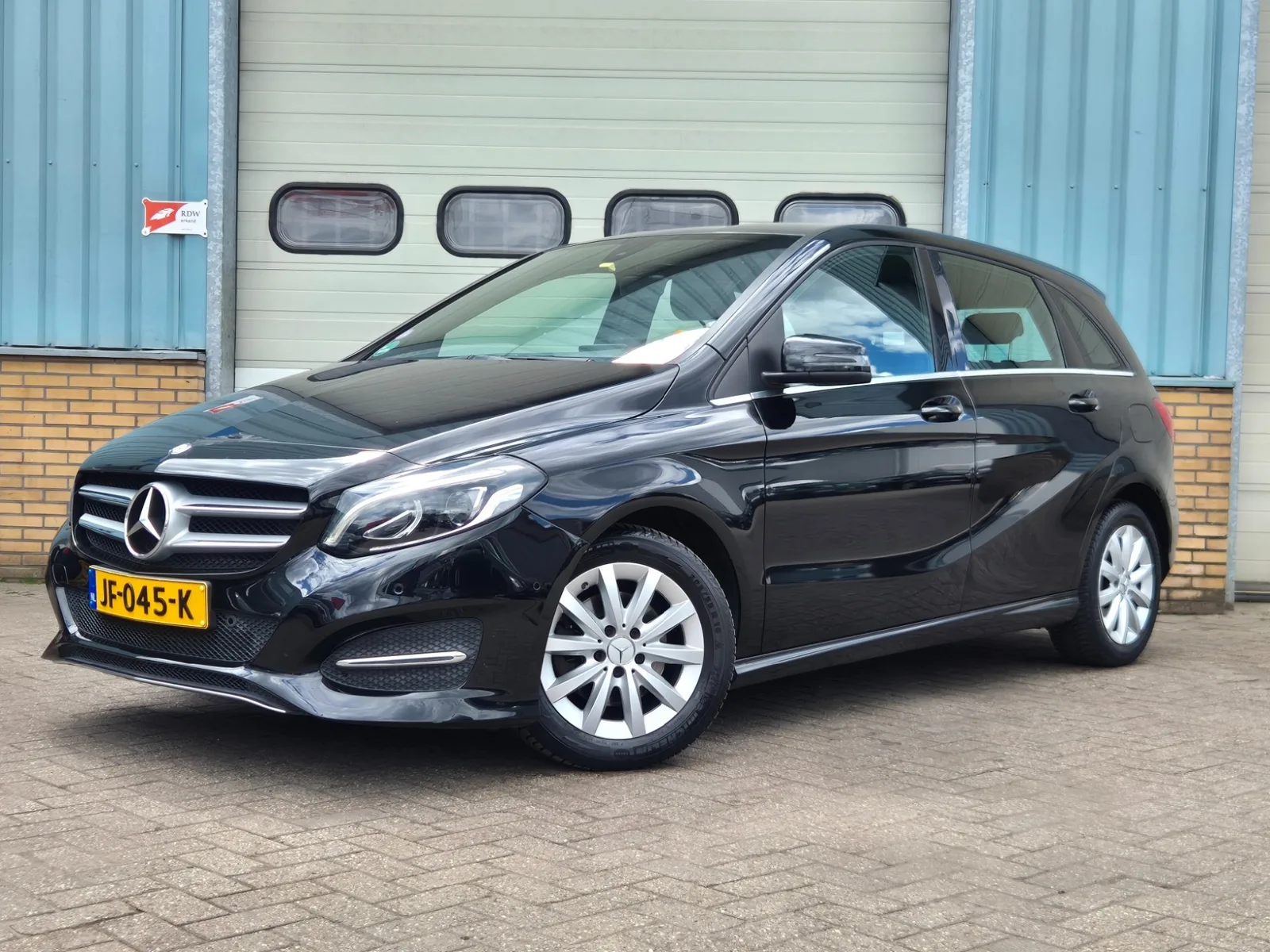 Mercedes-Benz B-Klasse (2016) — foto 1