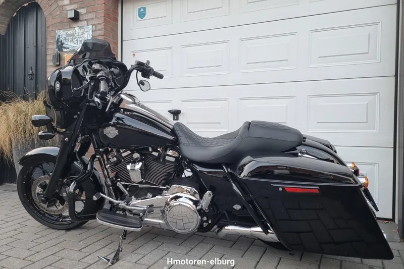 Street Street Glide 5HD met jekill and Hyde uitlaten (2017)