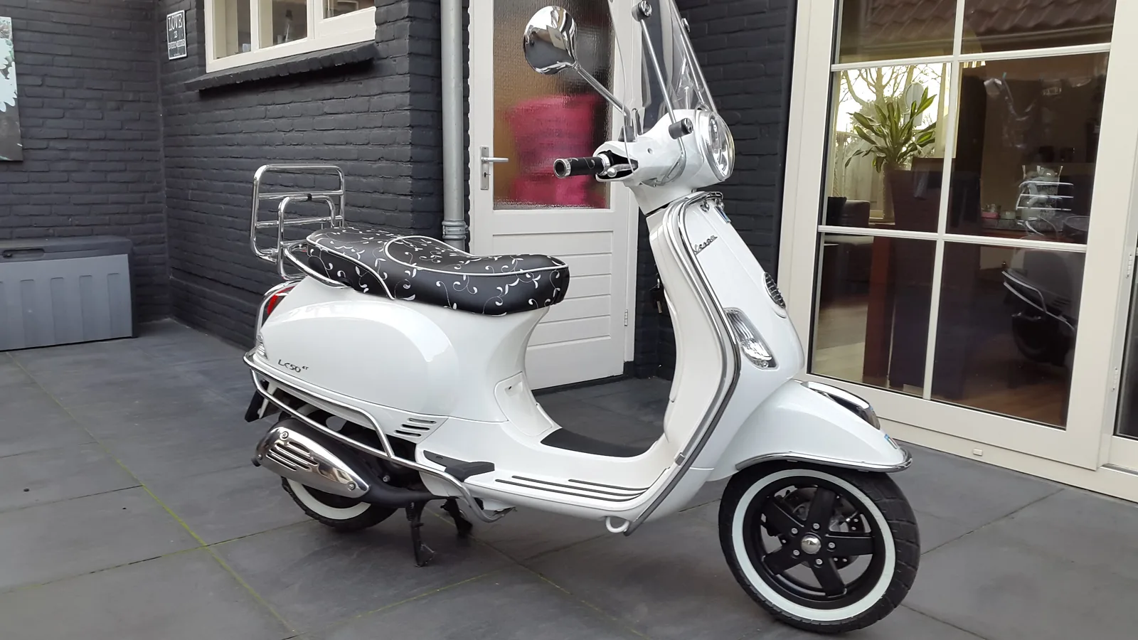 Vespa LX 50 (2010) — foto 1