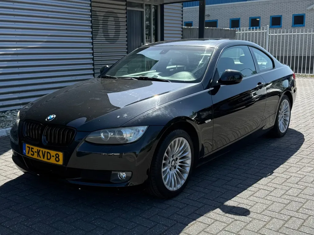 BMW 3-Serie (2010) — foto 1