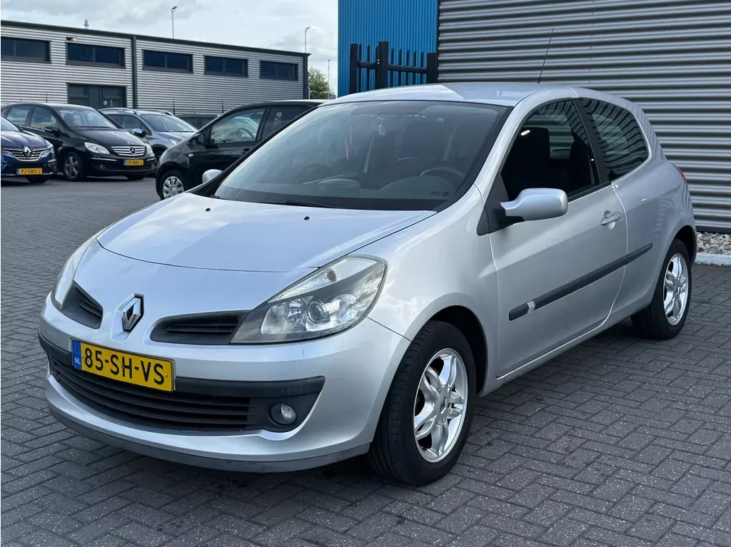 Renault Clio (2006) — foto 1