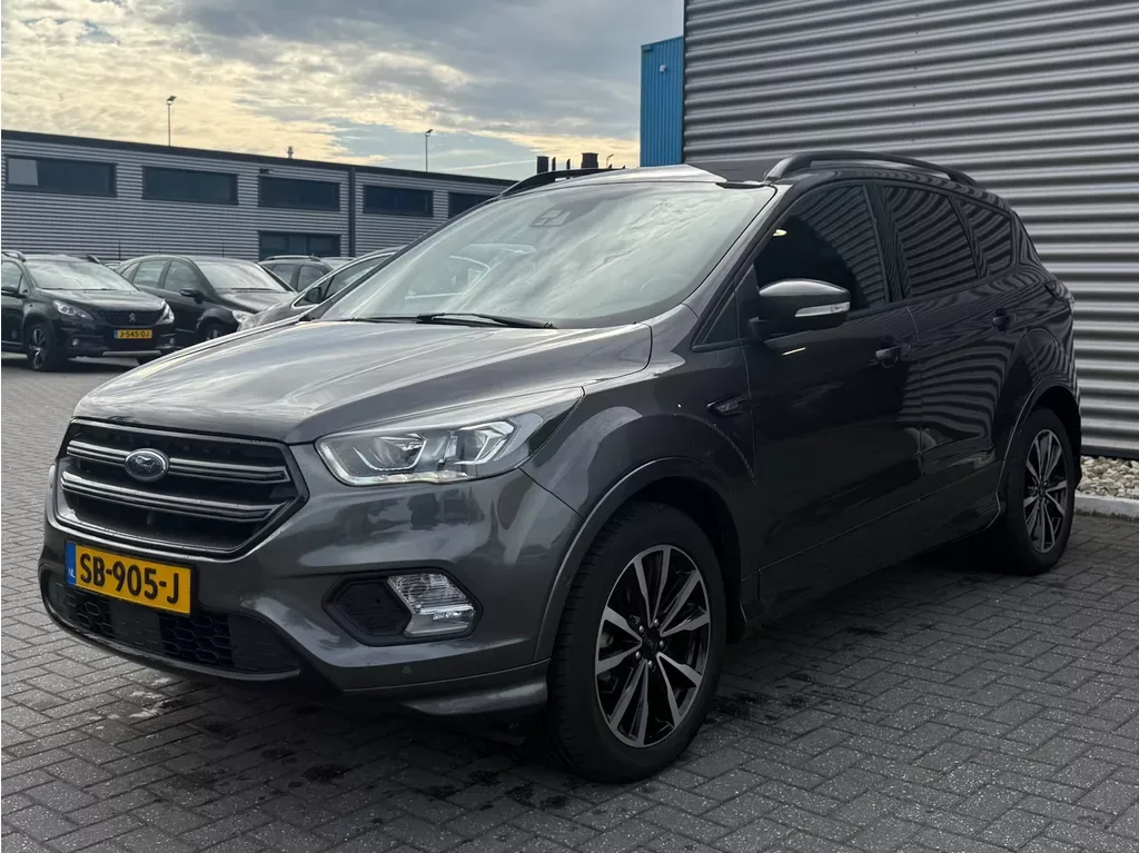 Ford Kuga (2018) — foto 1