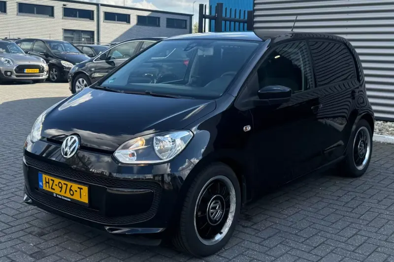 Volkswagen Up! (2016)