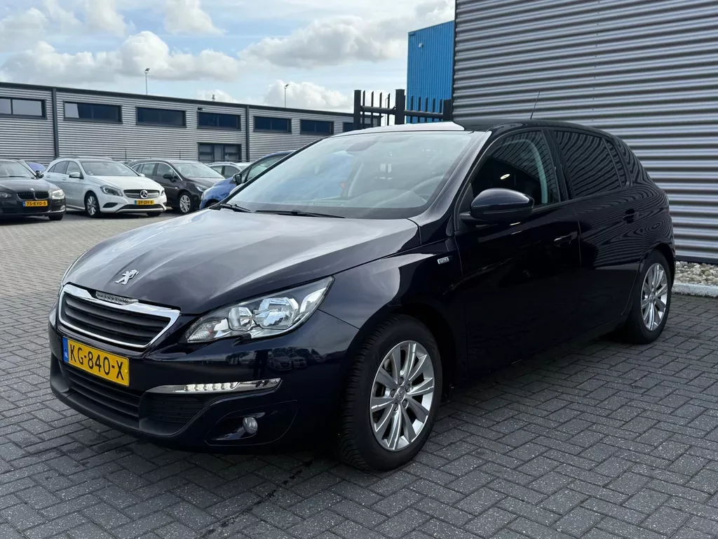 Peugeot 308 (2016) — foto 1