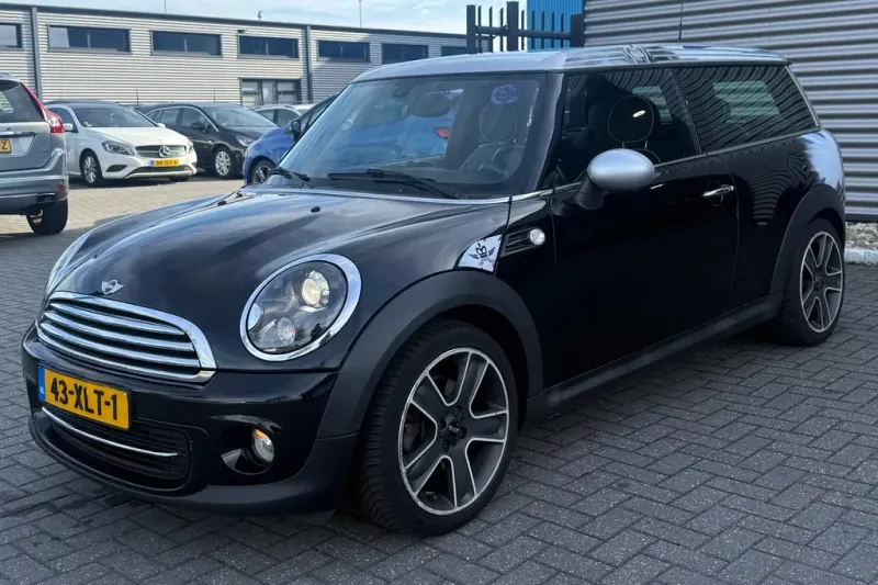 MINI Clubman (2012)